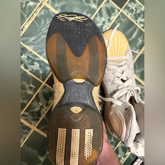 DRose 773 Basketball Shoes Cream color. Men’s Size: 10.5 - Picture 9 of 12